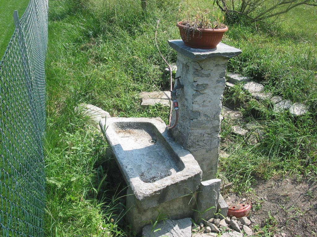 Appartamento Casa In Koenigs Garten Intragna Esterno foto